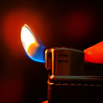 Zapalovač Honest - Černá kůže - soft flame plamen