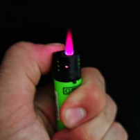 Zapalovač Clipper - Jet Soft Touch Fluo - plamen