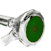 Skleněné bongo Phoenix Diamond zelené barvy - pohled na ornament na spodní části vázy