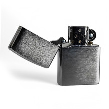 Zapalovač ZIPPO Brushed Chrome - otevřený
