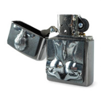 Zapalovač Zippo Kneeling Girl - otevřený