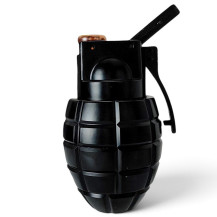 Grinder drvička granát - bong - zboku