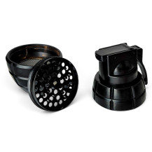 Grinder drvička granát - bong - pohlad na zuby