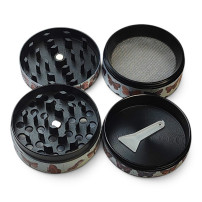 Kovová drtička MOTÝLI 5cm - Spolehlivý společník | BongoShop